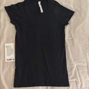 Lululemon Black Short Sleeve Swiftly Tee